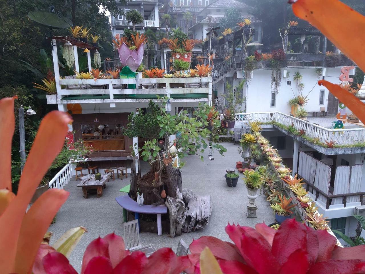 Banthorphan Resort Сангхла-Бури Экстерьер фото