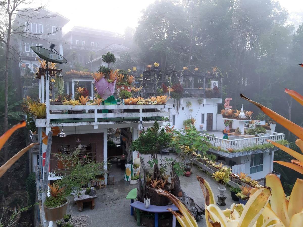 Banthorphan Resort Сангхла-Бури Экстерьер фото